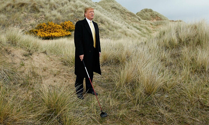 Resort golf của Trump tiếp tục lỗ